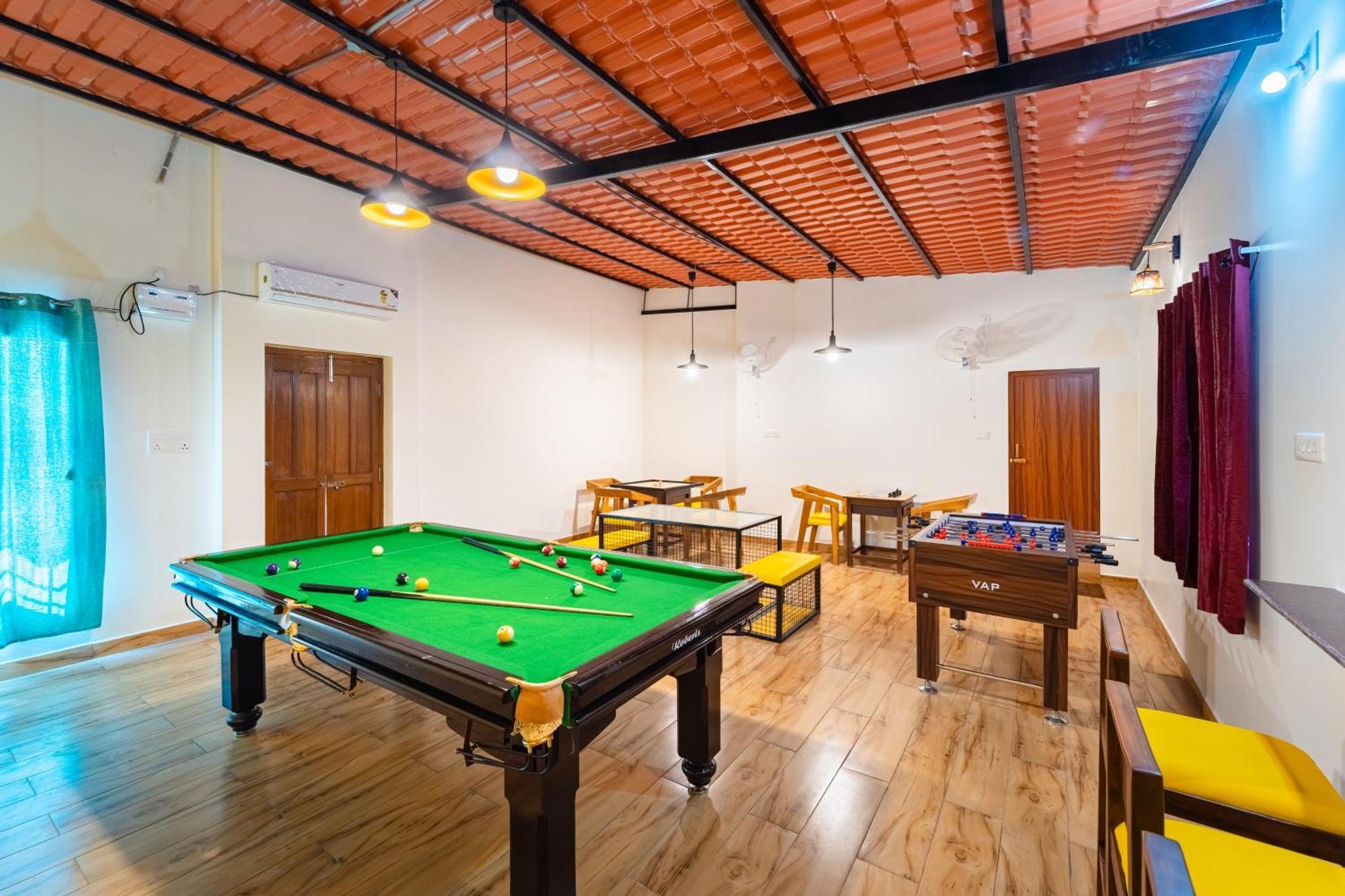 Teak Leaf Gateway Villa With Swimming Pool Indoor Games Kālapettai Εξωτερικό φωτογραφία
