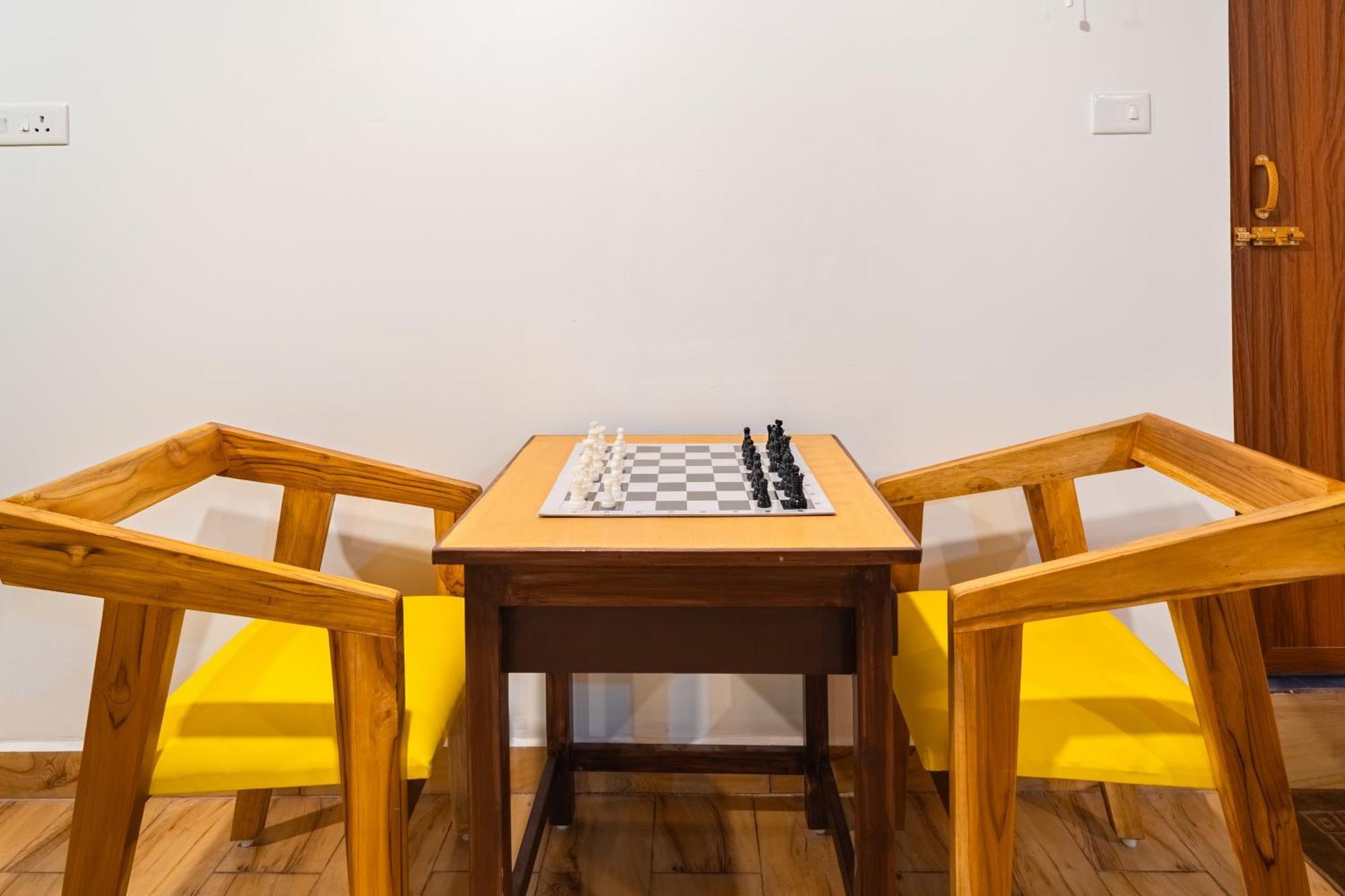 Teak Leaf Gateway Villa With Swimming Pool Indoor Games Kālapettai Εξωτερικό φωτογραφία